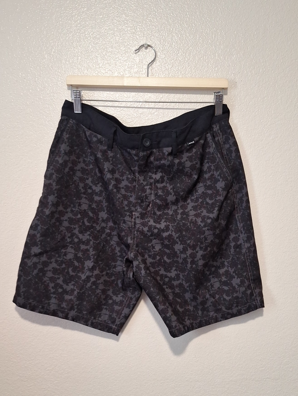 Surf 8" Fast Dry Beach Shorts  Shorts, Size 32